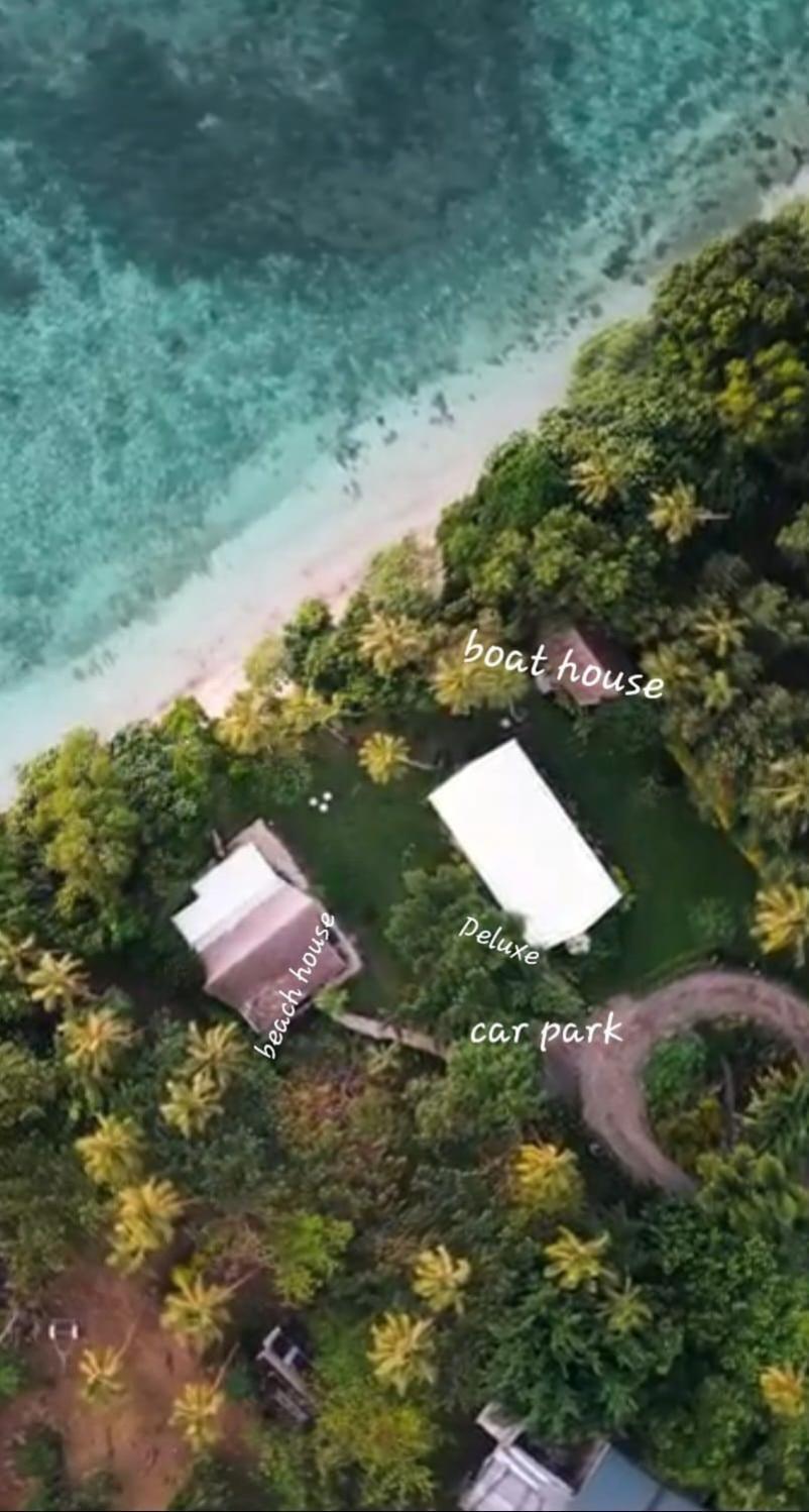 Whispering Palms - Absolute Beachfront Villas Port Vila Bagian luar foto